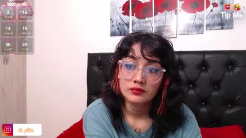 Snapshot of lilyfox23 chatting on October 4, 2025, 12:58 pm lilyfox23 online show from October 4, 2025, 12:58 pm