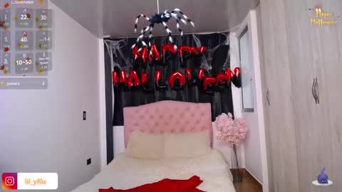 Snapshot of lilyfox23 chatting on October 29, 2025, 1:46 pm lilyfox23 online show from October 29, 2025, 1:46 pm