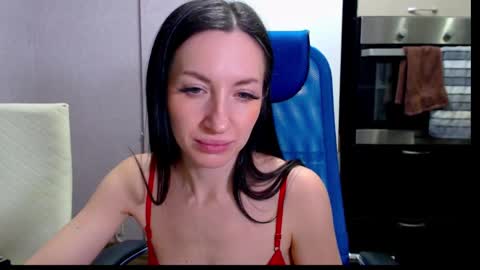 Lily online show from January 27, 2025, 4:54 pm