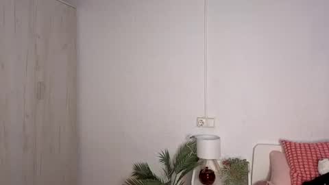 LillyPanda online show from November 13, 2025, 8:08 pm