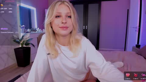 Lily online show from February 8, 2025, 4:04 pm
