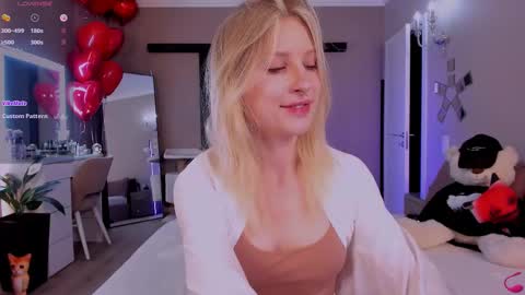 Lily online show from February 20, 2025, 3:30 pm