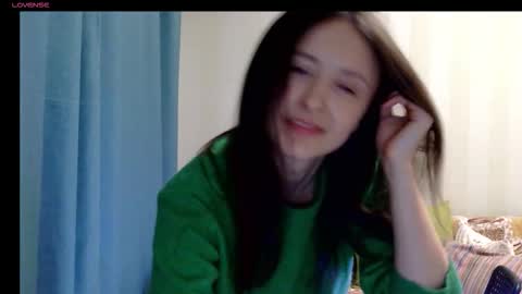 Snapshot of lilyxsky chatting on November 28, 2025, 4:20 pm LilyXSky online show from November 28, 2025, 4:20 pm