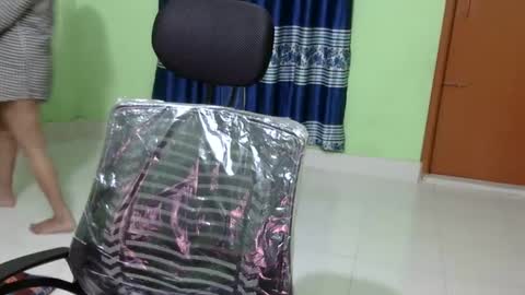 limaakter246618 online show from February 18, 2025, 9:20 pm