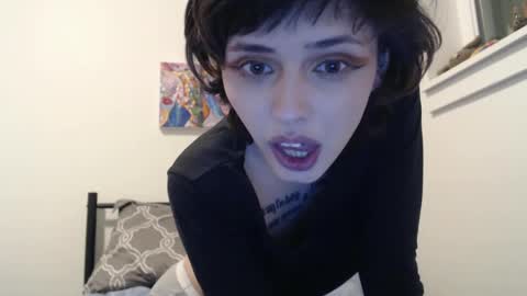 Snapshot of liminaldoll chatting on February 28, 2025, 3:37 am Liminal online show from February 28, 2025, 3:37 am