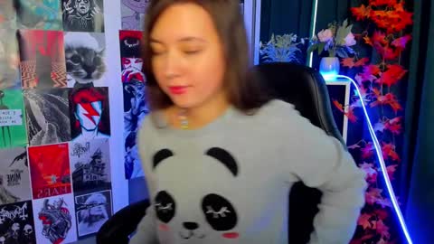 Lina online show from December 4, 2024, 5:38 am