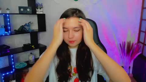 Lina online show from December 28, 2024, 2:11 am