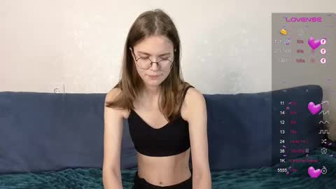 Snapshot of lina_hall chatting on November 5, 2025, 2:17 pm lina hall online show from November 5, 2025, 2:17 pm