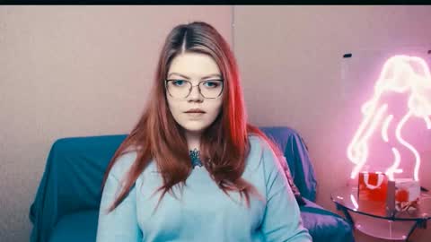 Snapshot of lina_ri chatting on October 19, 2025, 9:43 am lina_ri online show from October 19, 2025, 9:43 am