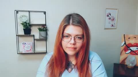 Snapshot of lina_ri chatting on October 26, 2025, 9:10 pm lina_ri online show from October 26, 2025, 9:10 pm