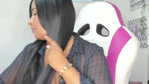 Snapshot of lina_sanchezih chatting on December 3, 2024, 7:00 pm LINA SANCHEZ online show from December 3, 2024, 7:00 pm