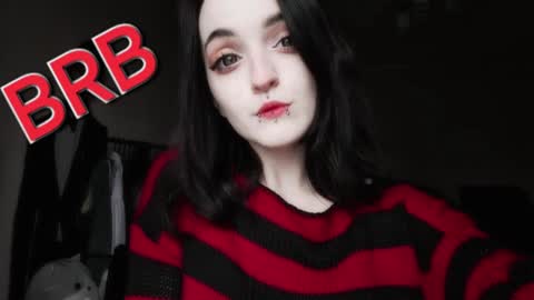 Snapshot of lina_tyaan chatting on January 3, 2025, 4:48 pm Lina 3 1715622743 online show from January 3, 2025, 4:48 pm