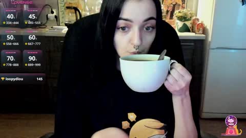 Snapshot of lina_tyaan chatting on January 16, 2025, 11:37 am Lina 3 1715622743 online show from January 16, 2025, 11:37 am