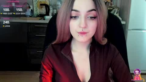 Snapshot of lina_tyaan chatting on February 7, 2025, 8:11 am Lina 3 1715622743 online show from February 7, 2025, 8:11 am