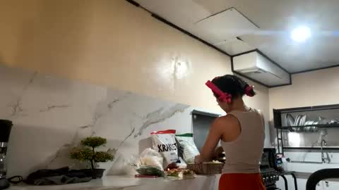 LinaDebie online show from November 24, 2025, 2:55 am