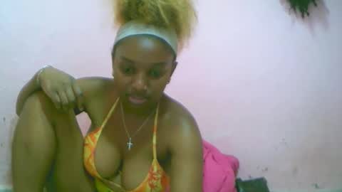 Snapshot of linah1123 chatting on November 2, 2025, 7:16 pm linah1123 online show from November 2, 2025, 7:16 pm