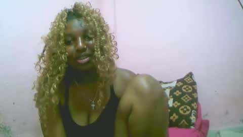 Snapshot of linah1123 chatting on November 24, 2025, 10:26 am linah1123 online show from November 24, 2025, 10:26 am