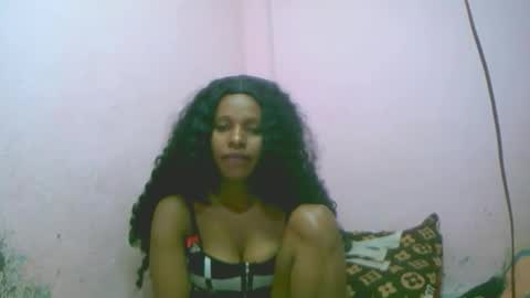 Snapshot of linah1123 chatting on December 2, 2025, 10:42 am linah1123 online show from December 2, 2025, 10:42 am