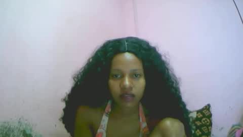 Snapshot of linah1123 chatting on December 14, 2025, 9:25 am linah1123 online show from December 14, 2025, 9:25 am