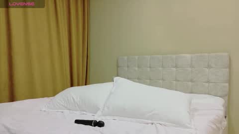 Snapshot of linajill chatting on November 19, 2025, 2:33 am Anna online show from November 19, 2025, 2:33 am