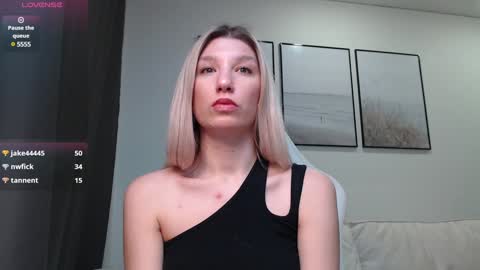 Snapshot of linaland2023 chatting on December 9, 2024, 12:40 pm Lina online show from December 9, 2024, 12:40 pm