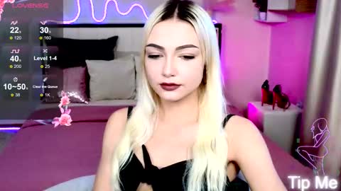 Snapshot of linalirian chatting on September 9, 2025, 2:27 pm I am Lina online show from September 9, 2025, 2:27 pm