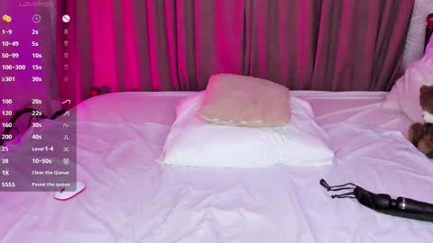 Snapshot of linda__bryant chatting on February 15, 2025, 11:47 pm Linda GMT2 Mon Tu Fri Sa Su 0300am-1000 am online show from February 15, 2025, 11:47 pm