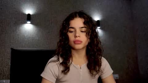 Linda online show from November 13, 2025, 1:54 pm