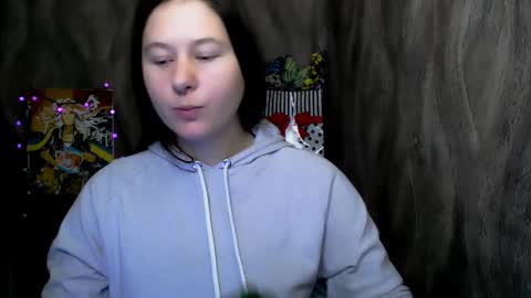 Snapshot of linda_s_ chatting on December 2, 2025, 11:59 am Linda online show from December 2, 2025, 11:59 am