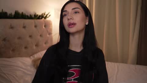 Snapshot of linda_warners chatting on March 7, 2025, 10:10 pm Call me Linda online show from March 7, 2025, 10:10 pm