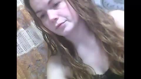 Snapshot of lindaahskysx chatting on December 13, 2025, 9:53 pm LindaAhSkysX online show from December 13, 2025, 9:53 pm