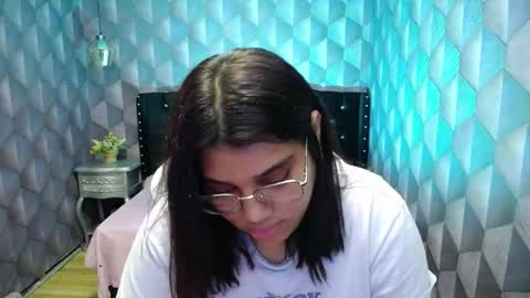 Snapshot of lindabreexlove chatting on January 9, 2025, 6:06 am online show from January 9, 2025, 6:06 am