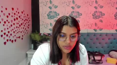 Snapshot of lindabreexlove chatting on January 16, 2025, 6:27 pm online show from January 16, 2025, 6:27 pm