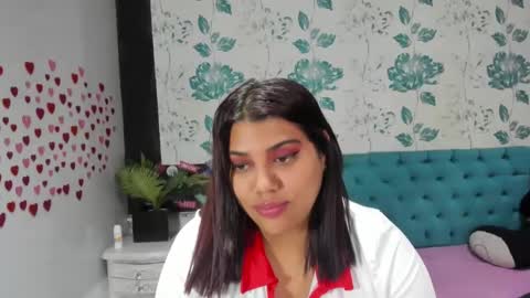 Snapshot of lindabreexlove chatting on January 18, 2025, 10:06 pm online show from January 18, 2025, 10:06 pm