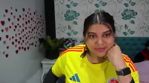 Snapshot of lindabreexlove chatting on January 25, 2025, 7:07 pm online show from January 25, 2025, 7:07 pm