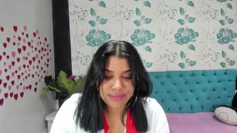 Snapshot of lindabreexlove chatting on January 28, 2025, 3:46 pm online show from January 28, 2025, 3:46 pm