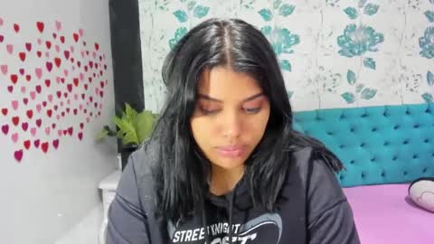 Snapshot of lindabreexlove chatting on February 1, 2025, 2:56 pm online show from February 1, 2025, 2:56 pm