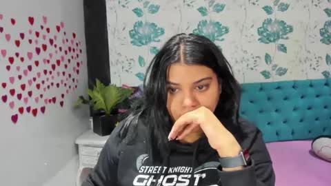 Snapshot of lindabreexlove chatting on February 1, 2025, 6:08 pm online show from February 1, 2025, 6:08 pm