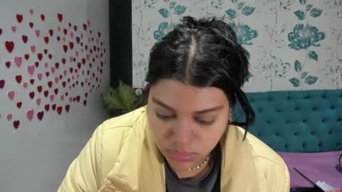 Snapshot of lindabreexlove chatting on February 15, 2025, 2:22 pm online show from February 15, 2025, 2:22 pm