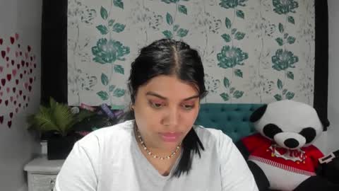 Snapshot of lindabreexlove chatting on February 20, 2025, 6:46 pm online show from February 20, 2025, 6:46 pm