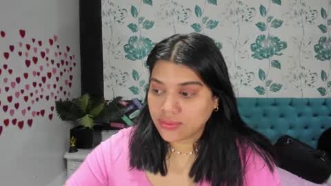 Snapshot of lindabreexlove chatting on February 24, 2025, 4:04 pm online show from February 24, 2025, 4:04 pm