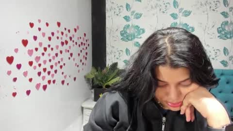 Snapshot of lindabreexlove chatting on March 7, 2025, 6:00 pm online show from March 7, 2025, 6:00 pm