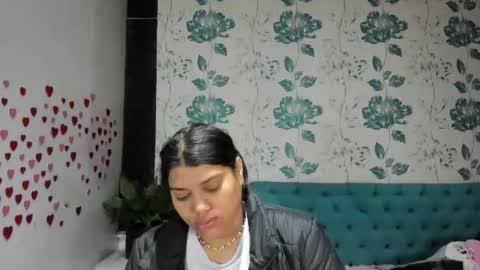 Snapshot of lindabreexlove chatting on March 9, 2025, 2:21 pm online show from March 9, 2025, 2:21 pm