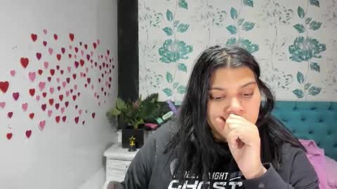 Snapshot of lindabreexlove chatting on March 12, 2025, 7:28 pm online show from March 12, 2025, 7:28 pm