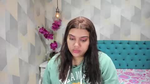 Snapshot of lindabreexlove chatting on September 15, 2025, 4:23 am online show from September 15, 2025, 4:23 am