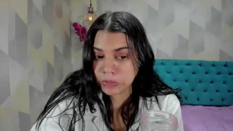 Snapshot of lindabreexlove chatting on November 8, 2025, 3:56 pm online show from November 8, 2025, 3:56 pm