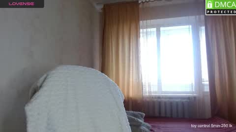 LindaErnestine online show from March 12, 2025, 7:13 am