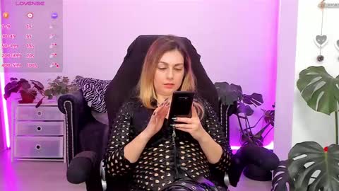 Linda  --  online show from February 17, 2025, 4:59 pm