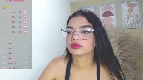 Snapshot of lindsay_sweet24 chatting on December 5, 2024, 8:11 am ana online show from December 5, 2024, 8:11 am