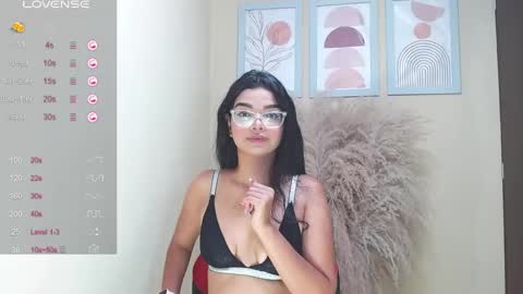 Snapshot of lindsay_sweet24 chatting on January 10, 2025, 5:47 am ana online show from January 10, 2025, 5:47 am